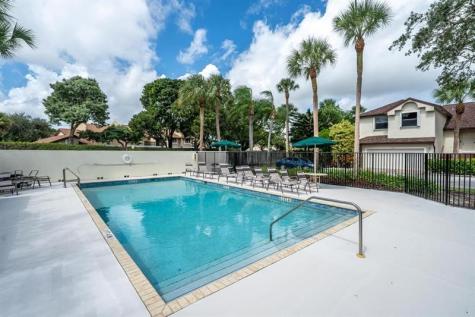 151 SW 95th Terrace Pembroke Pines FL 33025