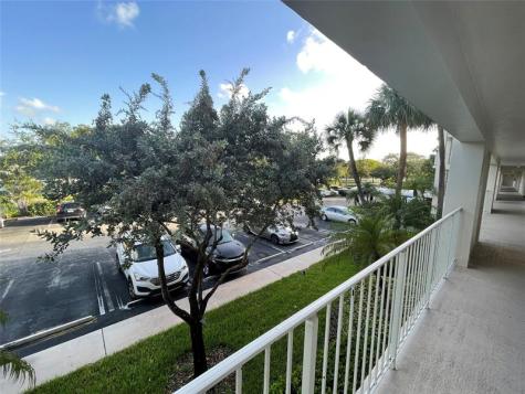 3051 S Palm Aire Drive Pompano Beach FL 33069