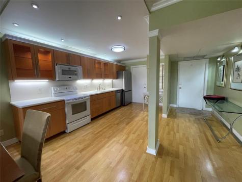 3051 S Palm Aire Drive Pompano Beach FL 33069