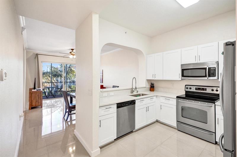 3600 Oaks Clubhouse Drive Pompano Beach FL 33069