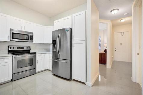 3600 Oaks Clubhouse Drive Pompano Beach FL 33069