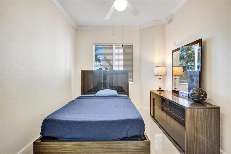 3600 Oaks Clubhouse Drive Pompano Beach FL 33069