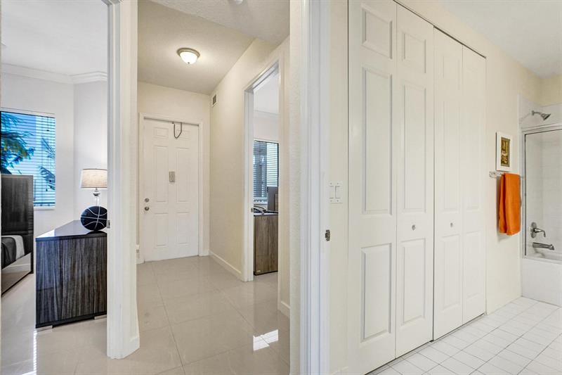 3600 Oaks Clubhouse Drive Pompano Beach FL 33069