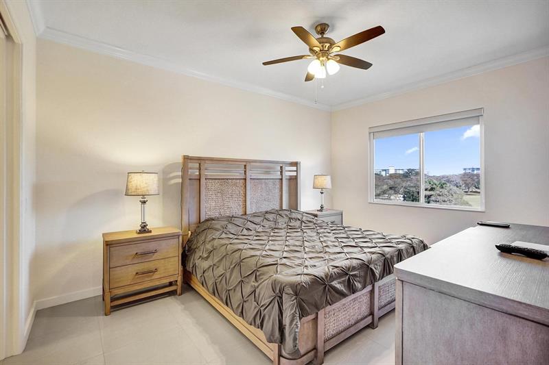 3600 Oaks Clubhouse Drive Pompano Beach FL 33069