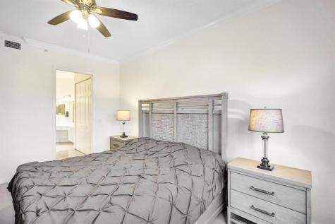 3600 Oaks Clubhouse Drive Pompano Beach FL 33069