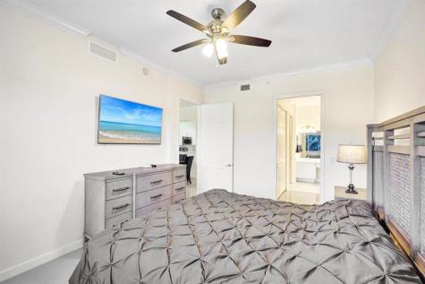 3600 Oaks Clubhouse Drive Pompano Beach FL 33069