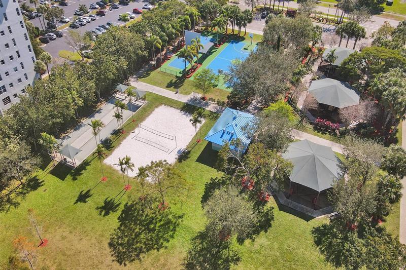 3600 Oaks Clubhouse Drive Pompano Beach FL 33069