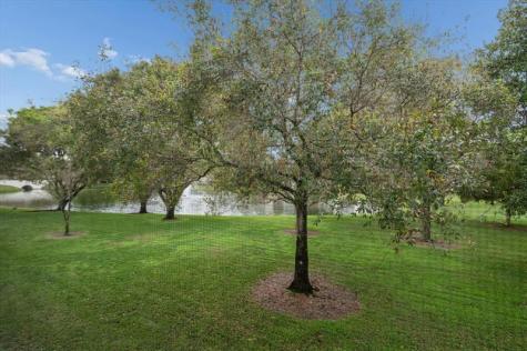 2202 Lucaya Bend Coconut Creek FL 33066