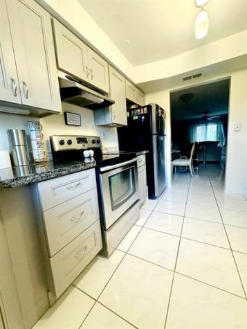 3475 Broken Woods Drive Coral Springs FL 33065