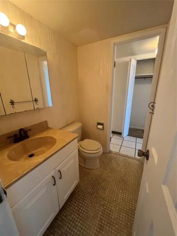 2841 NE 163 Street North Miami Beach FL 33160