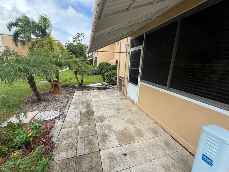 2141 NE 1st Court Boynton Beach FL 33435