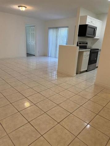 1 Crossing Circle Boynton Beach FL 33435
