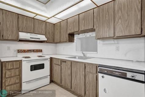 131 SE 3rd Avenue Dania Beach FL 33004