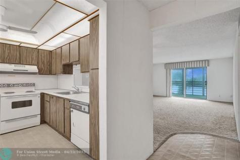 131 SE 3rd Avenue Dania Beach FL 33004
