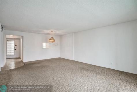 131 SE 3rd Avenue Dania Beach FL 33004