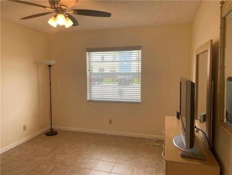 820 Flanders R Delray Beach FL 33484