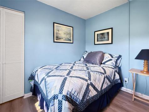 330 Knotty Pine Circle Greenacres FL 33463