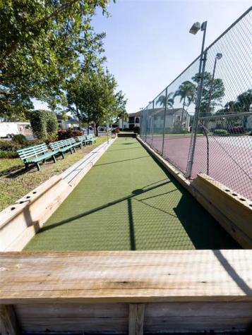 330 Knotty Pine Circle Greenacres FL 33463