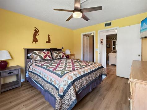 330 Knotty Pine Circle Greenacres FL 33463