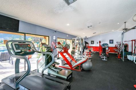 3070 S Oakland Forest Drive Oakland Park FL 33309