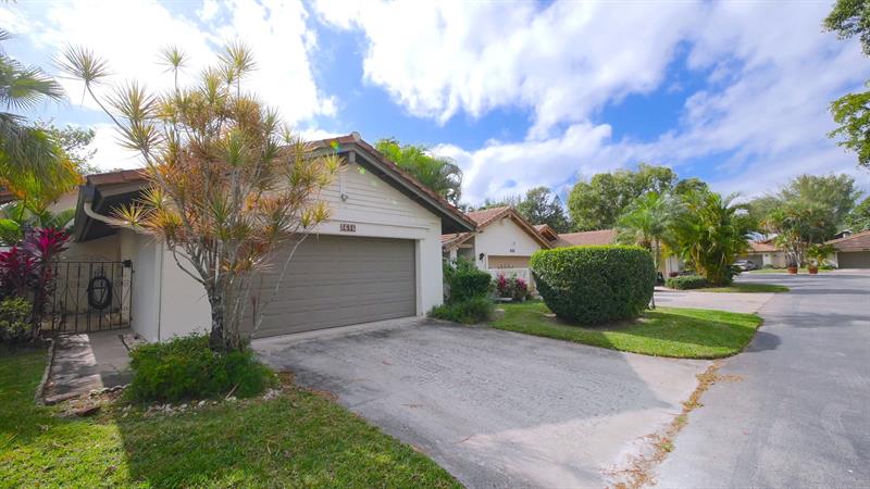 5616 Hammock Lane Lauderhill FL 33319