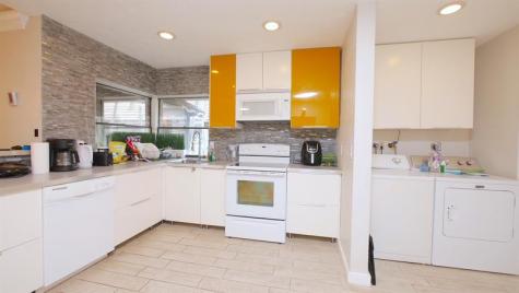 5616 Hammock Lane Lauderhill FL 33319