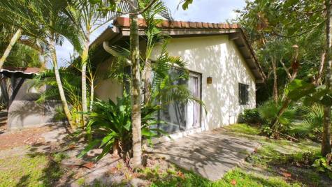 5616 Hammock Lane Lauderhill FL 33319
