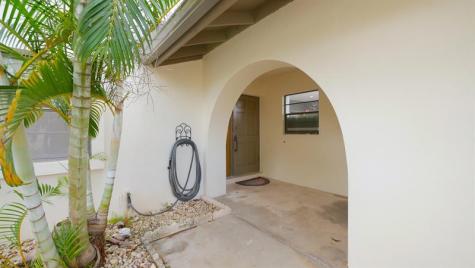 5616 Hammock Lane Lauderhill FL 33319
