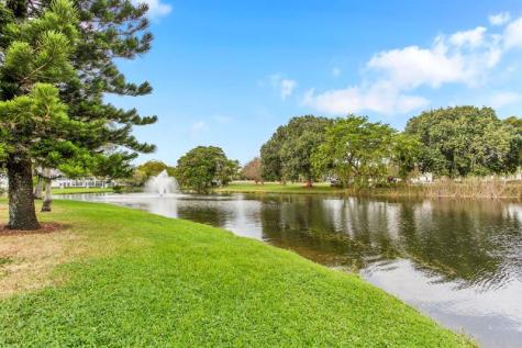 2708 Nassau Bend Coconut Creek FL 33066