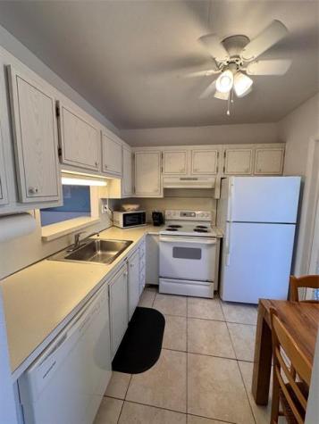 3500 NW 48th Lauderdale Lakes FL 33319