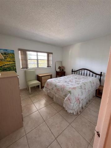 3500 NW 48th Lauderdale Lakes FL 33319