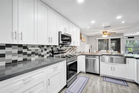 2255 NW 45th Avenue Coconut Creek FL 33066