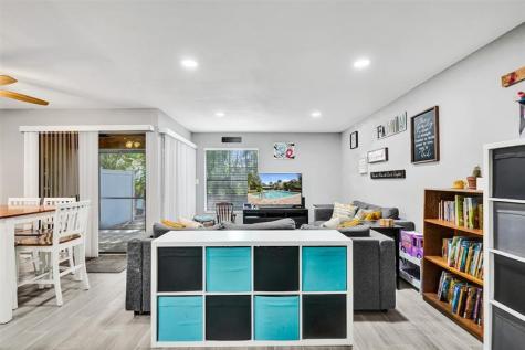 2255 NW 45th Avenue Coconut Creek FL 33066