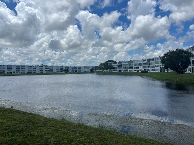 4053 Harwood E Deerfield Beach FL 33442