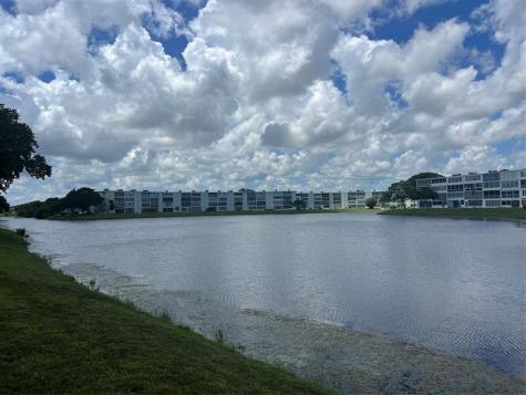 4053 Harwood E Deerfield Beach FL 33442