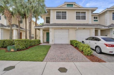 3021 NW 30th Avenue Oakland Park FL 33311