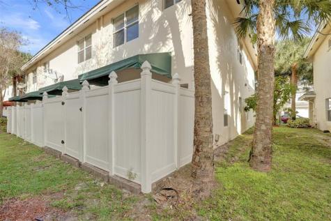 3021 NW 30th Avenue Oakland Park FL 33311