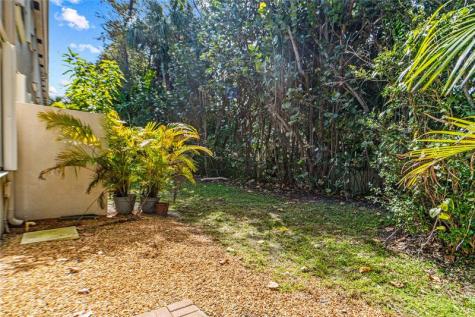 16081 Poppyseed Circle Delray Beach FL 33484