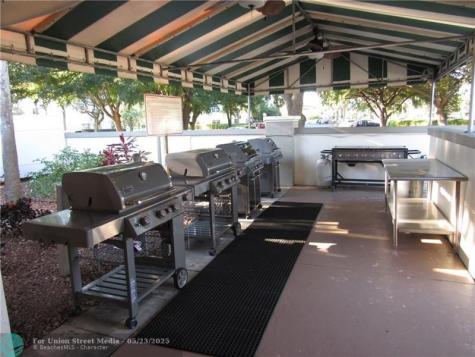 2803 Victoria Way Coconut Creek FL 33066