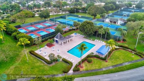 2803 Victoria Way Coconut Creek FL 33066