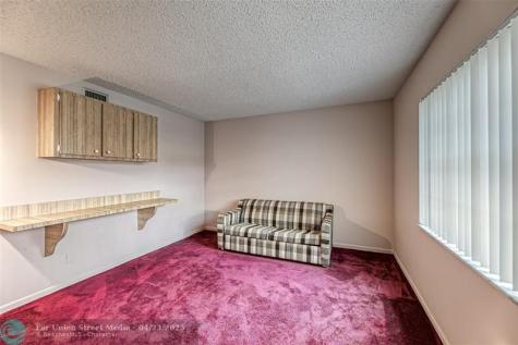 73 Ann Lee Lane Tamarac FL 33319