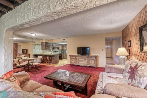 73 Ann Lee Lane Tamarac FL 33319
