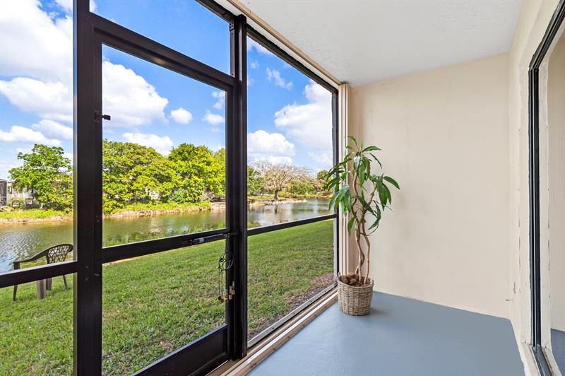 10442 Sunrise Lakes Boulevard Sunrise FL 33322