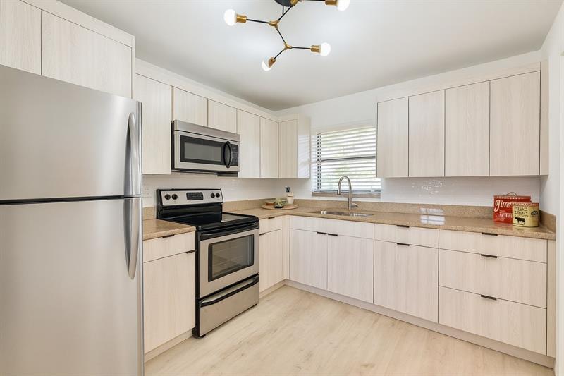 10442 Sunrise Lakes Boulevard Sunrise FL 33322