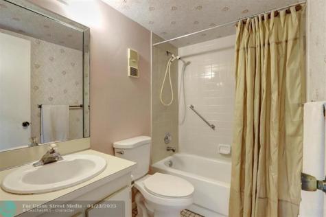 2726 NW 104th Avenue Sunrise FL 33322
