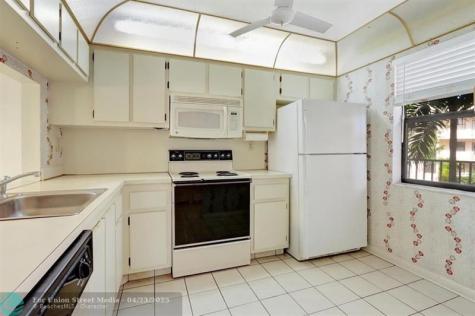 2726 NW 104th Avenue Sunrise FL 33322