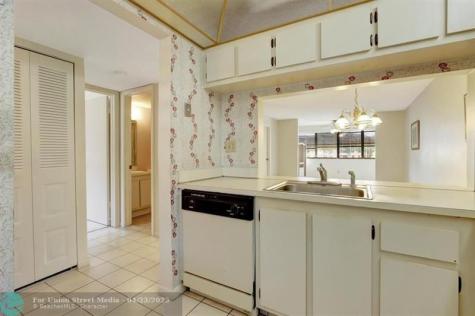 2726 NW 104th Avenue Sunrise FL 33322