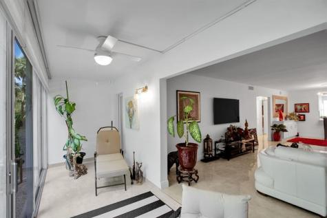 2403 Antigua Coconut Creek FL 33066