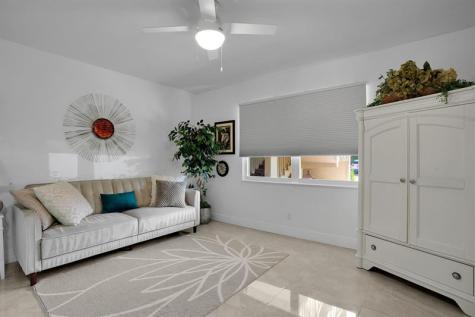 2403 Antigua Coconut Creek FL 33066