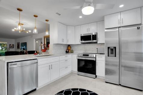 2403 Antigua Coconut Creek FL 33066